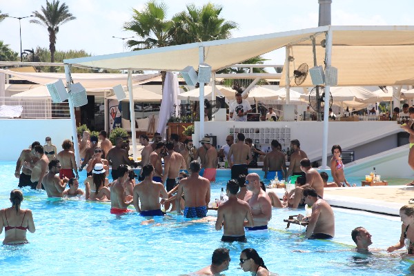 Riviera on Sunday 